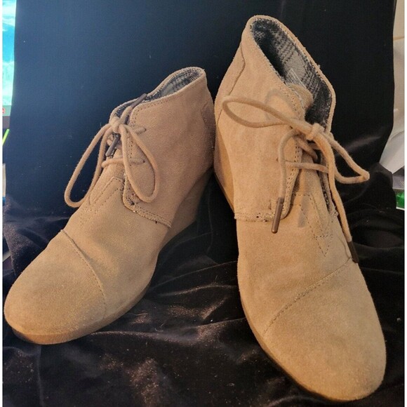 TOMS Shoes - Toms Size 8.5 Suede Taupe